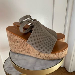 American Eagle Taupe Cork Wedge Sandal NWOT